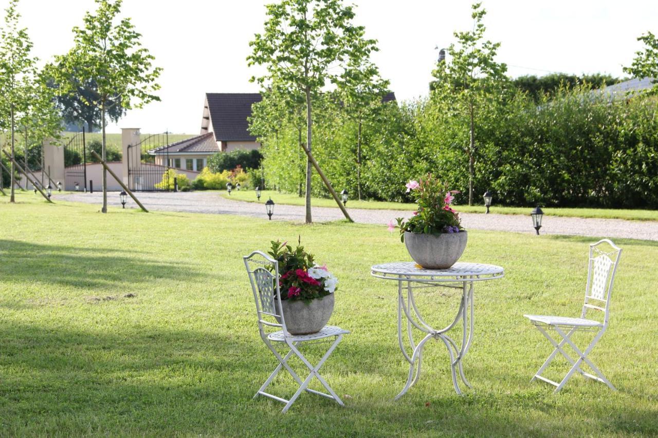 Hotel Le Manoir Des Aromes Brugny-Vaudancourt Exterior foto