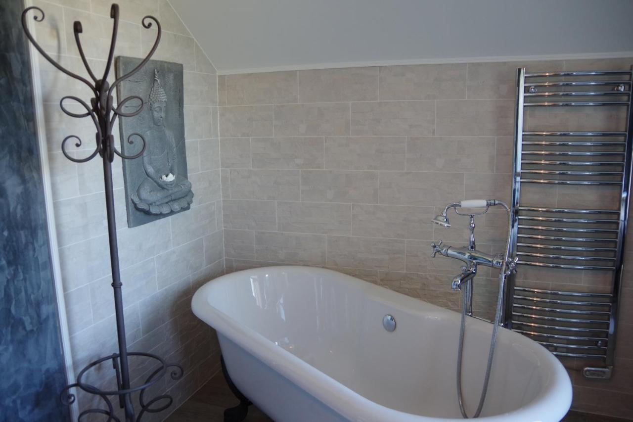 Hotel Le Manoir Des Aromes Brugny-Vaudancourt Exterior foto
